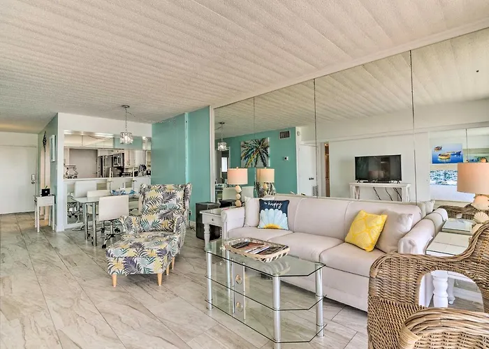 Galveston Oceanfront Condo With Balcony And View!
